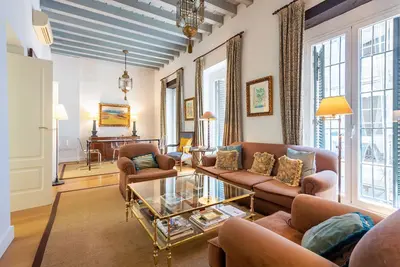 Image de Museum Duplex Centre Historique, 8 pax, Luxe, Confort