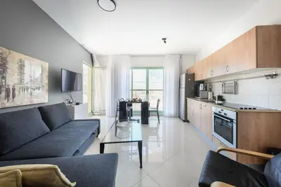 Elegant Sea-View Apt w Mamad by Sea N' Rent