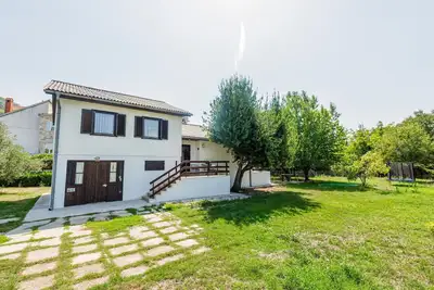 Image de Belle maison Ă Blato na Cetini avec.