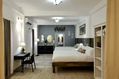 Image de Chic Apartment in peaceful neighborhood close to beaches, shopping/entertainment