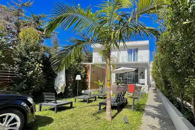 Image de Luxury villa with jacuzzi at few meters from the beach