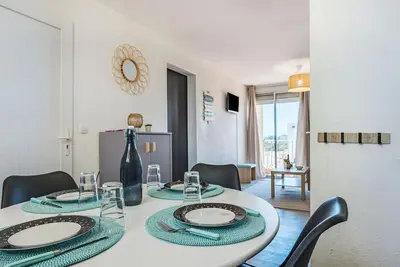 Image de Agréable appartement pour 4 personnes avec climatisation, Wifi, Tv, balcon et animaux admis