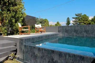 Image de Belle maison de vacances privée avec Wifi, piscine privée, véranda et parking