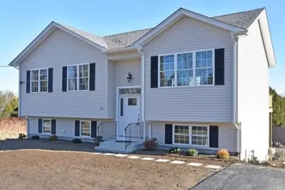 Image de Spacious Bonnet Home Central to Narragansett Beaches and Newport