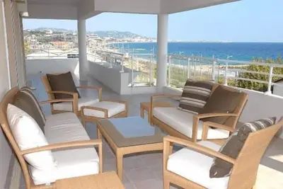 Image de Stunning three bedroom apartment on seafront in Cannes with panoramic sea views - 399