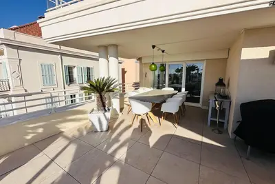 Image de Superb penthouse in centre of Cannes. Stunning views, air-conditioning, internet. Near the Palais. . - 532