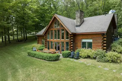 Image de Doodletown Cabin: Pond—Outdoor Dining—Games Barn!