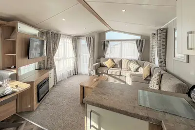 Image de Contemporary caravan with one double and one twin.