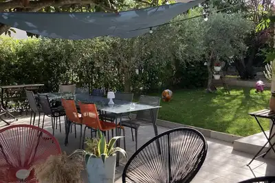 Image de Magnifique villa refaite à neuf sur jardin arboré d Oliviers