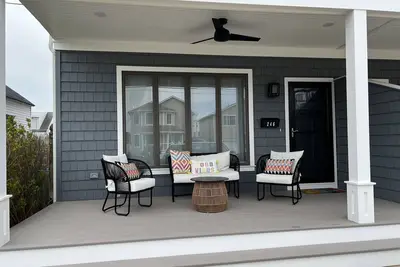 Image de Beach Block, family friendly, 2 Br, 2. 5 Bath home- 2 min walk to best beach!