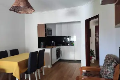 Image de Superbe appartement avec Balcon à 6 minutes à pied de la plage