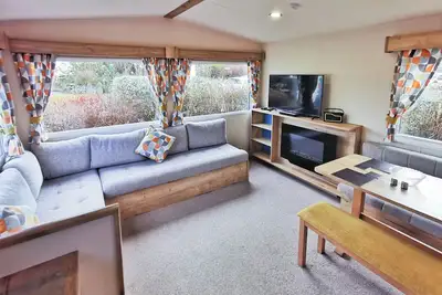 Image de The Gold Plus 2 caravan (pet) is 12ft wide with one double and one twin.