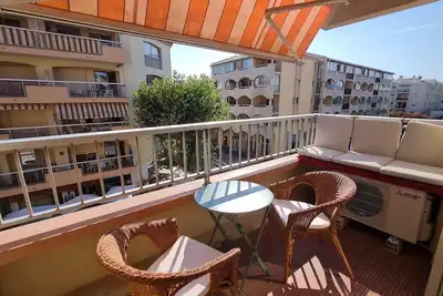 Image de Appartement bien situé à 50 m de la plage et en centre ville