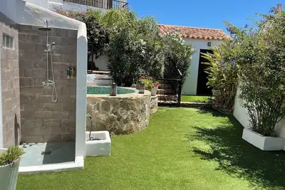 Image de Quirky spacious village house with plunge pool and outdoor cinema