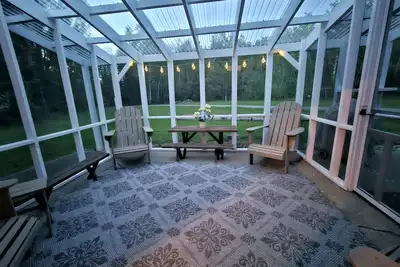 Image de Effie Oasis: Enjoy a peaceful 2-bedroom home on 40 acres.