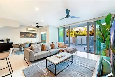Image de Luxurious & Cozy Retreat ~ Pool ~ Office ~ Parking