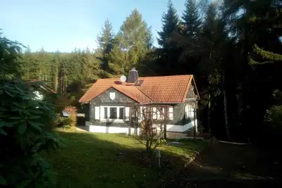 Image de Cozy vacation home for 4 people on the edge of the forest - wonderfully quiet on the Rennsteig