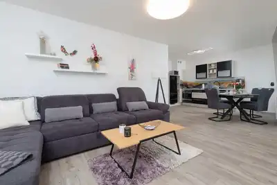 New Flotilla 8a | Modern Apartment | Parking