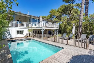 Image de Splendide villa avec piscine, vue Bassin