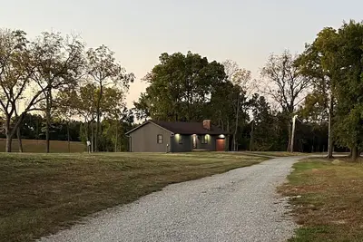 Image de 270 Winchester Lane | Peaceful Farmhouse with Wildlife 🦌