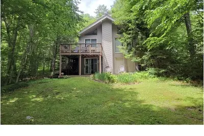 Beautiful Ski Chalet in Wilmington, Vermont with Clubhouse Amenities!