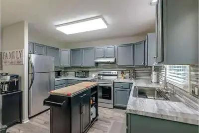 Image de Charming Family Home Near The Football Hall of Fame