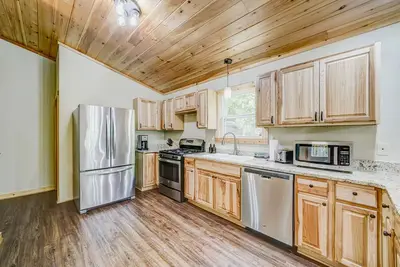 Image de Countryside escape with Coosawattee River Resort pools & game room access