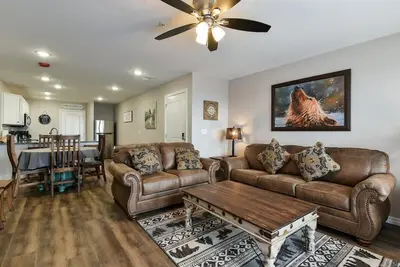 Image de Mystic Cove Condo - Pool - Perfect location