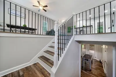 Image de New Updated 5 bedroom Atlanta Beauty