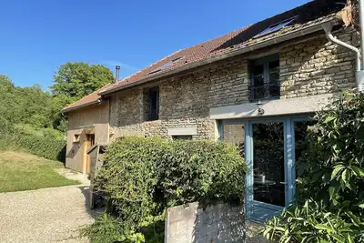 Image de Maison de vacances confortable près de Vézelay