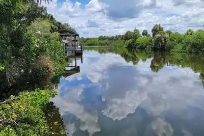Image de Beautiful 3 br 2 ba. Home on the Alafia River, 15 Min. from Tampa