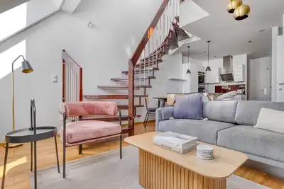 Image de Hip Rudolfsheim-Fünfhaus 2br w/ Elevator & Private Terrace, by Blueground