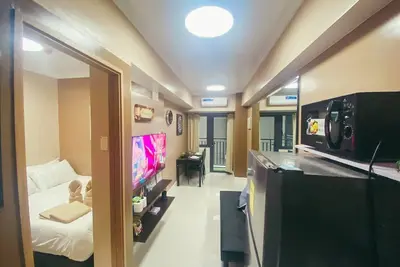 1 Br Fully Furnished Condo across Moa with Pool and Parking - Shore 3, Unit 1145