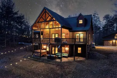 Image de *Family Fun Lodge*Sleep 16|Game Rm|FirePit