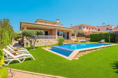 Image de Villa de vacances \"Joan Deia Escultor\" avec vue sur les montagnes, piscine et Wi-Fi.