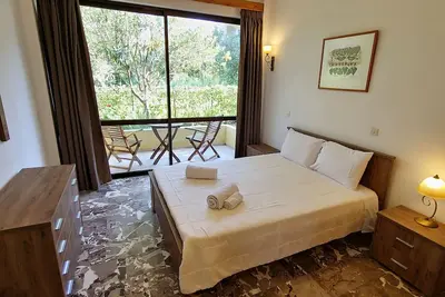 Image de Appartement 'Alexandra Studio 8' avec balcon privé et Wi-Fi.
