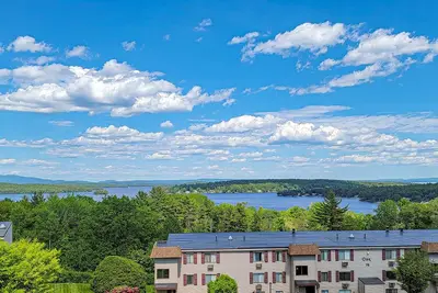 Image de Year-Round Outdoor Adventure Awaits at Lake Winnipesaukee