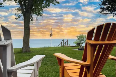 Image de Beutt's Beach House - Private Lake Access