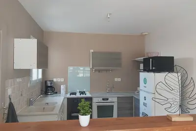 Image de Villa privée avec jardin clos 20 minutes de la plage