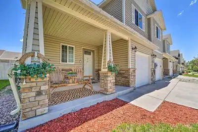 Image de Inviting Cheyenne Townhome ~ 4 Mi to Downtown