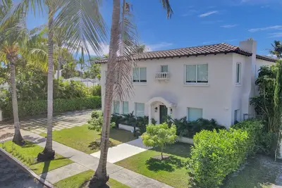 West Brickell   Contemporary  Mansion
