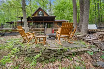 Image de Mountain Cabin w/ Hot tub & Game Room