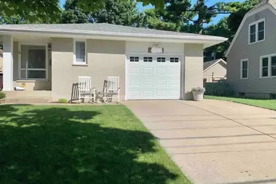 Image de Peaceful Home w/ private backyard