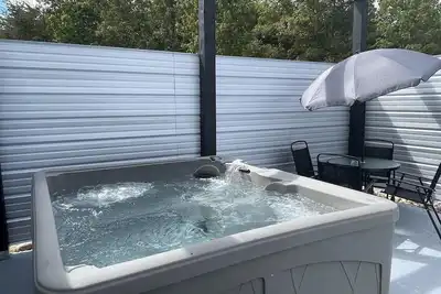 Image de Blue Ridge Mountain Cottage – Hot Tub & Mountain Views Near Asheville
