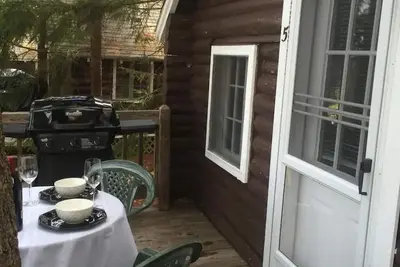 Image de Pine Grove Cottages : Cottage 5 - Studio Cottage - Pet Friendly