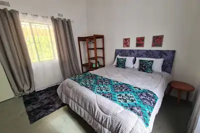 Image de Quiet, centrally located apartment, perfect for work or play