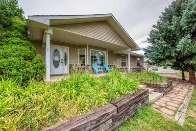 Image de The Hidden Gem House- 3 Bedroom house with hot tub