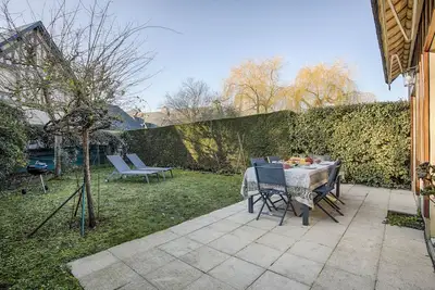 Image de Maison Domaine de Clairefontaine avec vélo piscine tennis
