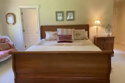 Image de Lux 1 bedroom with private en-suite bathroom - Rm A