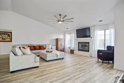 Image de Spacious 3 Br Casa near Uc Merced with Pool